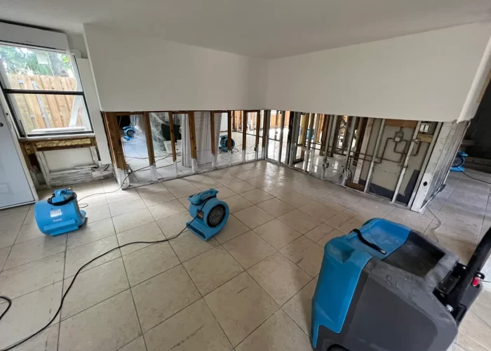 Water Fire Restoration Chicago (7)